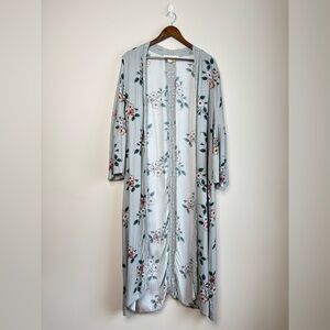 Saltwater LUXE Full Length Kimono Robe with Bell Sleeves Grey and Floral Large